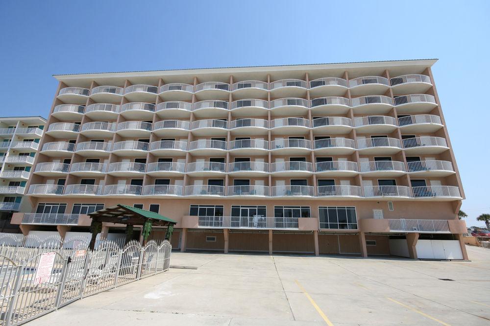 Holiday Terrace Beachfront Hotel, A By The Sea Resort بنما سيتي بيتش المظهر الخارجي الصورة